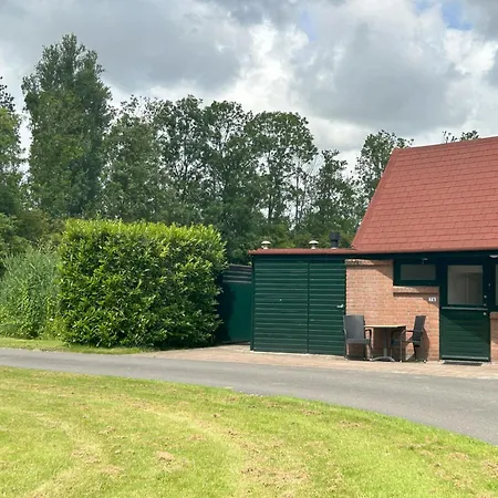 Lakeside De Rijd Vakantiehuis *